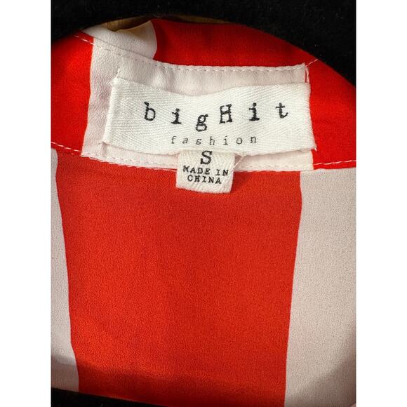 Big Hit Women’s Oversized Button-Up, Red White Sheer Stripe, Small, EUC - Picture 3 of 5